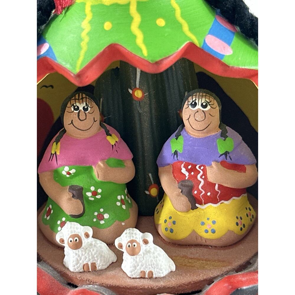 Vintage Miniature Mexican Folk Art Huarachudo Pottery Clay Hand Painted Cancun - Picture 4 of 10